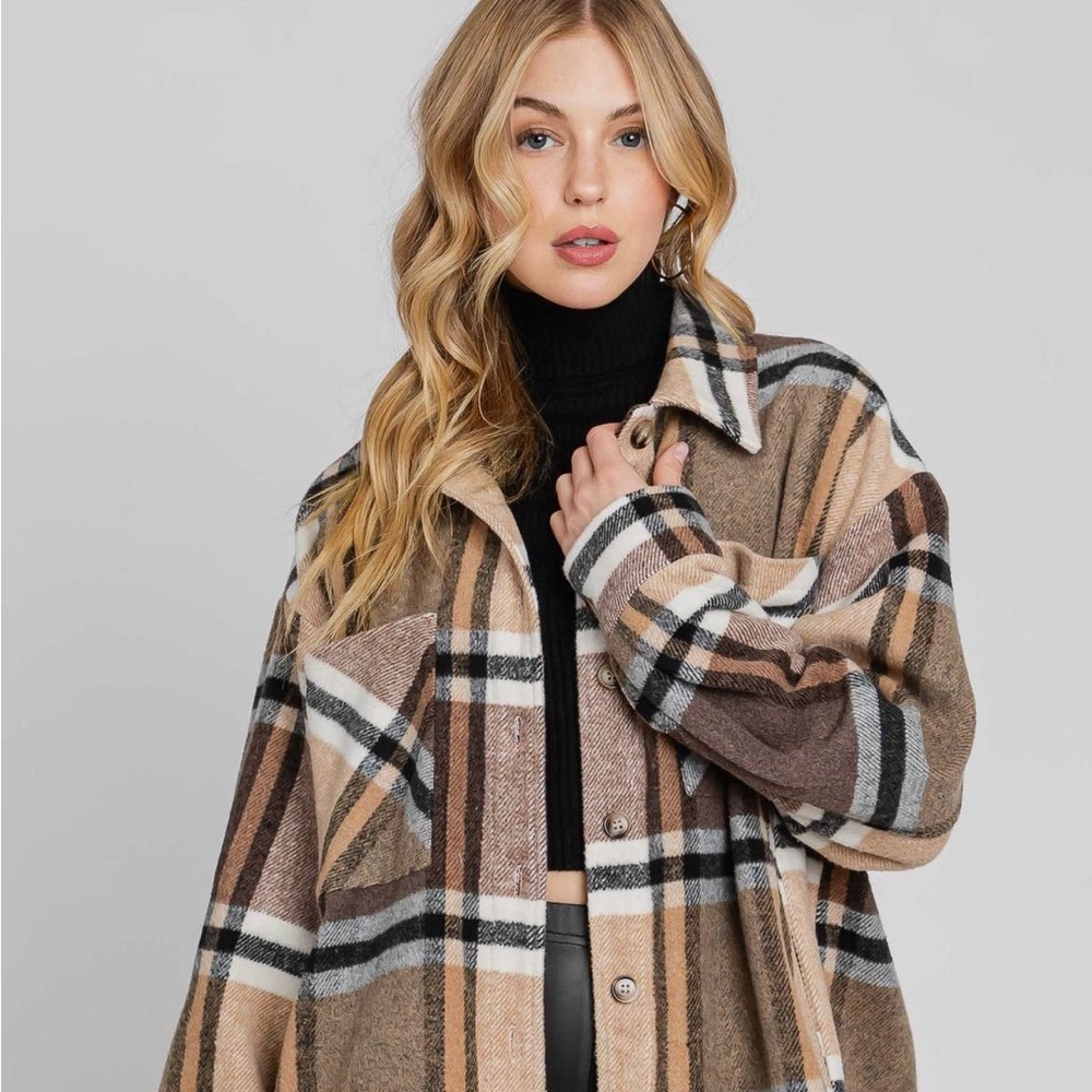 ELLEBORN Plaid Button Down Flannel Jacket Shacket